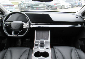 Подержанный автомобиль Omoda C5 2022 года (13 фото)