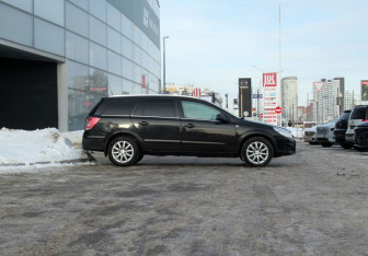 Подержанный автомобиль Opel Astra Wagon 2012 года (4 фото)