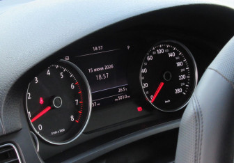 Подержанный автомобиль Volkswagen Touareg 2012 года (19 фото)