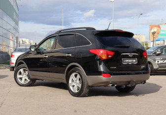 Подержанный автомобиль Hyundai ix55 2013 года (7 фото)