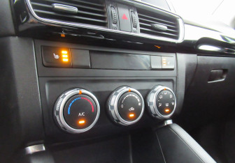 Подержанный автомобиль Mazda CX-5 2015 года (16 фото)