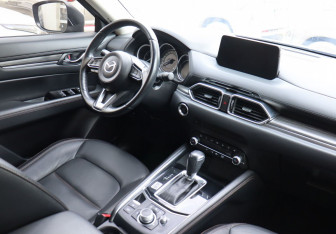 Подержанный автомобиль Mazda CX-5 2021 года (12 фото)