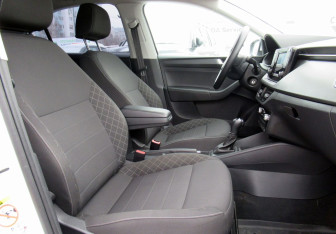 Подержанный автомобиль Skoda Rapid Liftback 2020 года (19 фото)