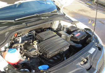 Подержанный автомобиль Skoda Rapid Liftback 2015 года (18 фото)