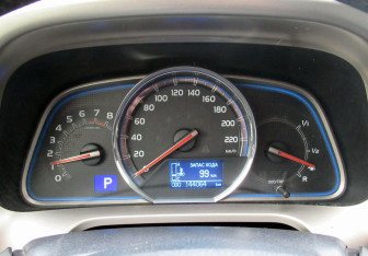 Подержанный автомобиль Toyota RAV4 2014 года (23 фото)