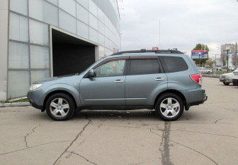 Подержанный автомобиль Subaru Forester Suv 2008 года (8 фото)