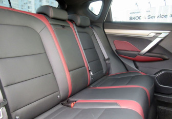 Подержанный автомобиль Geely Coolray 2023 года (22 фото)