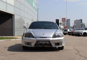 Подержанный автомобиль Hyundai Tuscani 2003 года (2 фото)