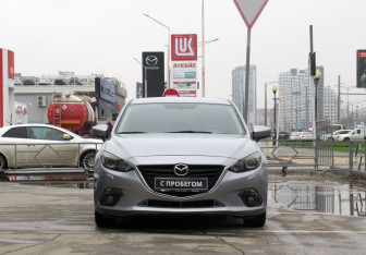 Подержанный автомобиль Mazda 3 Sedan 2013 года (2 фото)
