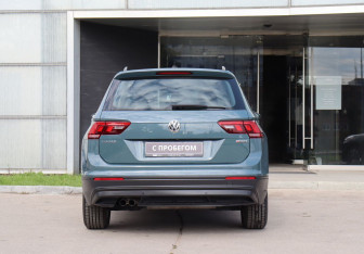 Подержанный автомобиль Volkswagen Tiguan 2019 года (6 фото)