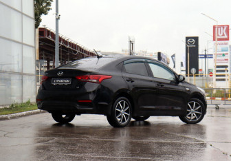 Подержанный автомобиль Hyundai Solaris Sedan 2017 года (5 фото)
