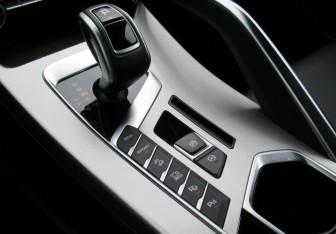 Подержанный автомобиль Geely Coolray 2020 года (13 фото)