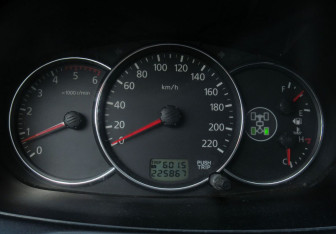 Подержанный автомобиль Mitsubishi Pajero Sport 2011 года (13 фото)