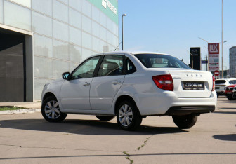 Подержанный автомобиль LADA (ВАЗ) Granta Sedan 2023 года (7 фото)
