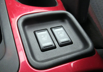 Подержанный автомобиль Nissan Juke 2011 года (14 фото)