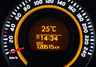 Подержанный автомобиль Toyota Corolla Sedan 2010 года (17 фото)