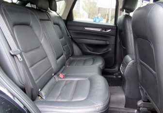 Подержанный автомобиль Mazda CX-5 2018 года (11 фото)