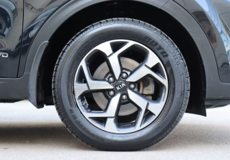 Подержанный автомобиль Kia Sportage 2018 года (9 фото)
