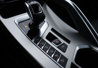 Подержанный автомобиль Geely Coolray 2020 года (17 фото)