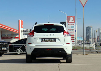 Подержанный автомобиль LADA (ВАЗ) XRAY 2016 года (6 фото)