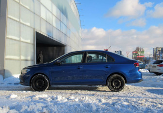 Подержанный автомобиль Volkswagen Polo Hatchback 2021 года (8 фото)