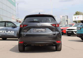 Подержанный автомобиль Mazda CX-5 2021 года (6 фото)