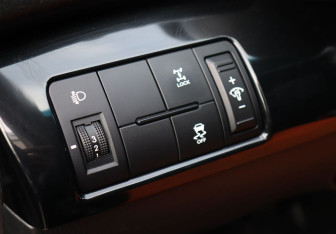 Подержанный автомобиль Kia Sorento 2012 года (15 фото)
