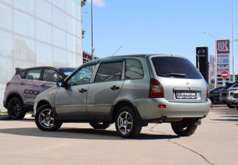 Подержанный автомобиль LADA (ВАЗ) Kalina Wagon 2012 года (7 фото)