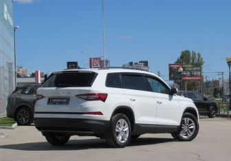Подержанный автомобиль Skoda Kodiaq 2022 года (5 фото)