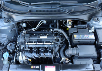 Подержанный автомобиль Kia Rio Sedan 2021 года (10 фото)