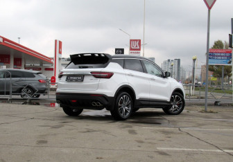 Подержанный автомобиль Geely Coolray 2020 года (5 фото)