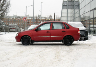 Подержанный автомобиль LADA (ВАЗ) Kalina Sedan 2005 года (8 фото)