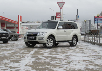 Подержанный автомобиль Mitsubishi Pajero 2021 года (1 фото)