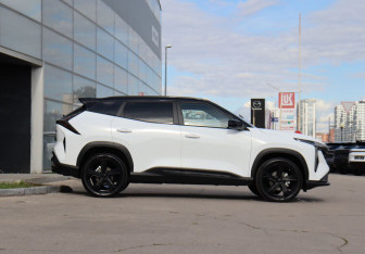 Подержанный автомобиль Geely Cityray 2024 года (4 фото)