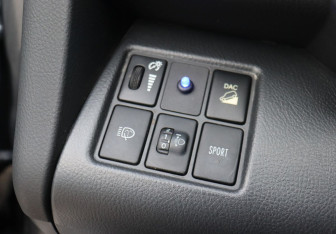 Подержанный автомобиль Toyota RAV4 2012 года (17 фото)