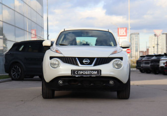 Подержанный автомобиль Nissan Juke 2013 года (2 фото)