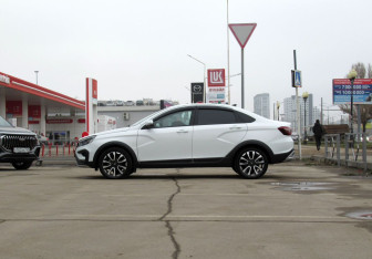 Подержанный автомобиль LADA (ВАЗ) Vesta Sedan 2023 года (8 фото)