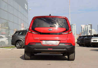 Подержанный автомобиль Kia Soul 2021 года (6 фото)
