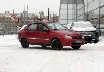 Подержанный автомобиль LADA (ВАЗ) Kalina Sedan 2005 года (3 фото)