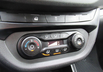 Подержанный автомобиль LADA (ВАЗ) Vesta Sedan 2017 года (13 фото)