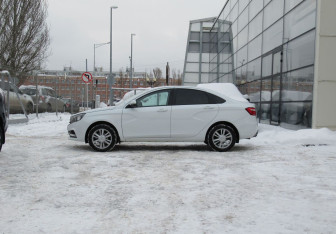 Подержанный автомобиль LADA (ВАЗ) Vesta Sedan 2017 года (8 фото)