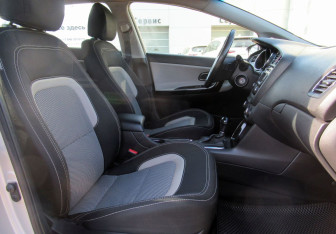 Подержанный автомобиль Kia Ceed Wagon 2015 года (10 фото)