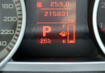 Подержанный автомобиль Mitsubishi Outlander 2008 года (16 фото)