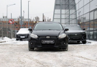 Подержанный автомобиль Ford Focus Sedan 2012 года (2 фото)