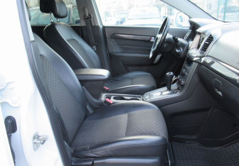 Подержанный автомобиль Chevrolet Captiva 2013 года (10 фото)