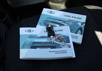 Подержанный автомобиль LADA (ВАЗ) Kalina Hatchback 2017 года (14 фото)