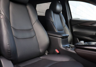 Подержанный автомобиль Mazda CX-9 2018 года (9 фото)