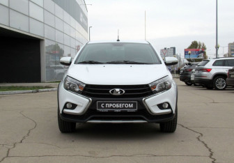 Подержанный автомобиль LADA (ВАЗ) Vesta Sedan 2018 года (2 фото)