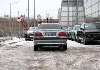 Подержанный автомобиль Mitsubishi Carisma Sedan 2003 года (6 фото)