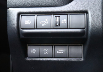 Подержанный автомобиль Toyota Land Cruiser Prado 2024 года (21 фото)
